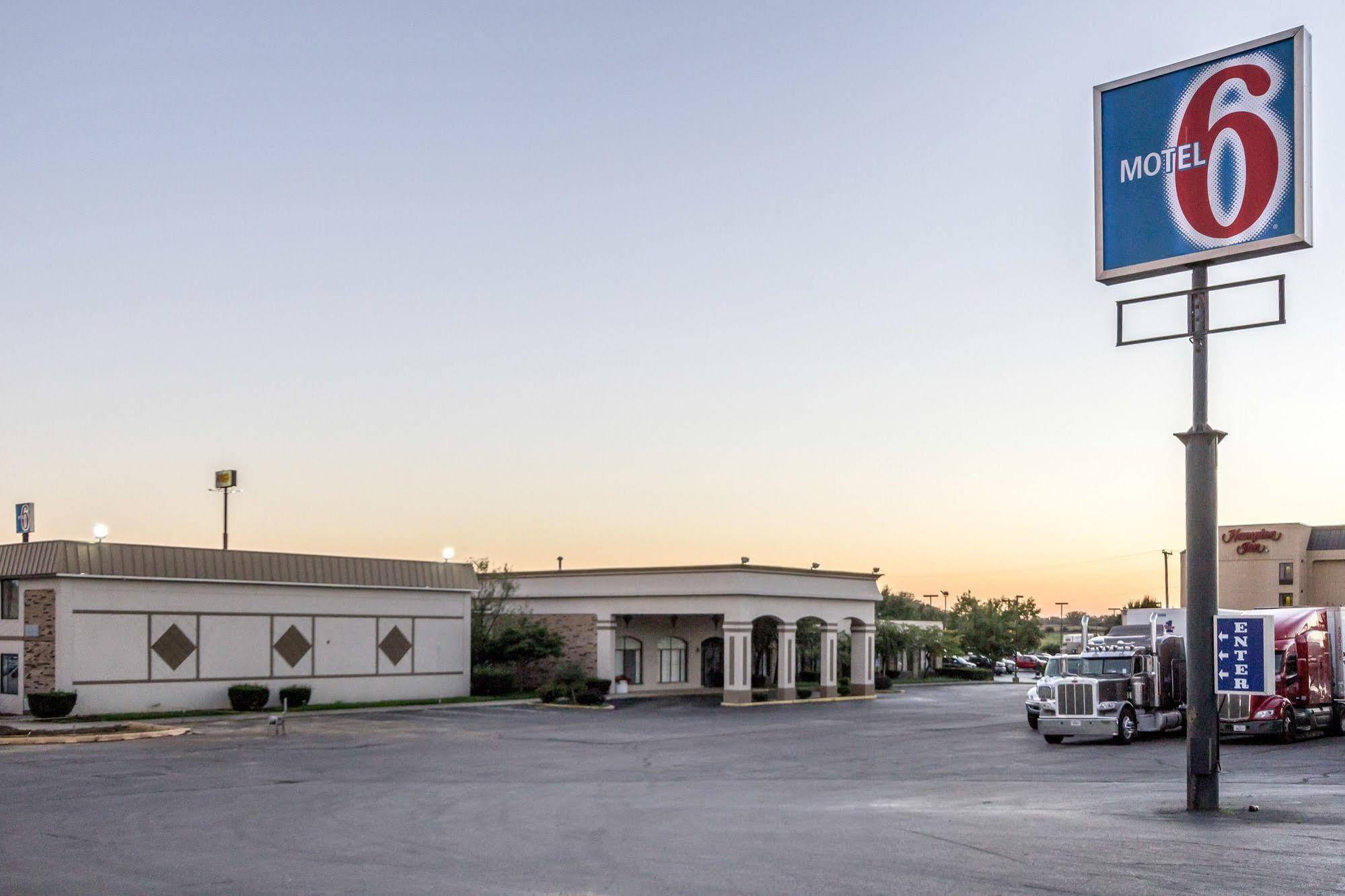 Motel 6-Springfield, Oh Exteriör bild